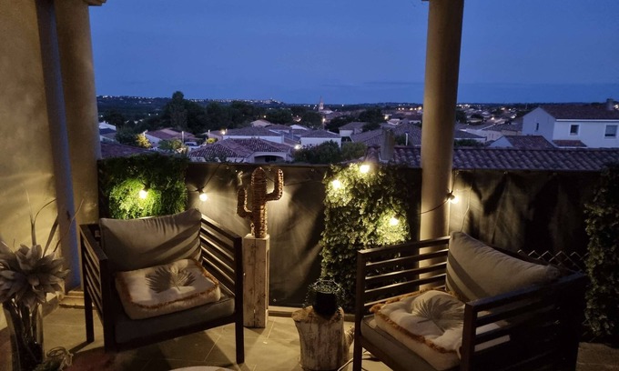 Maraussan Apartment | Spacious apartment with beautiful loggia