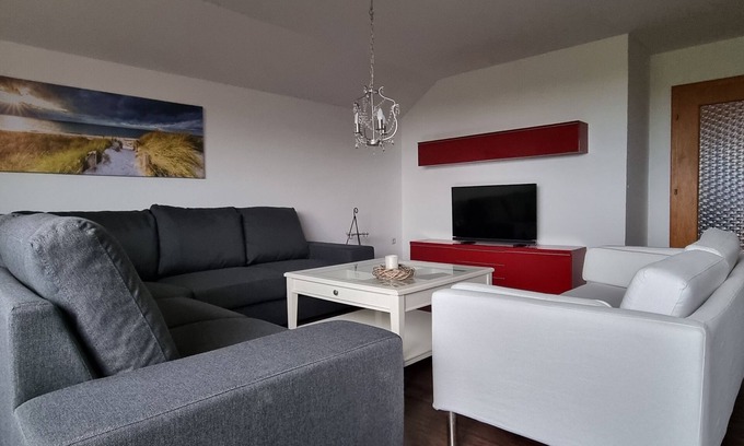 Seefeld Apartment | Serene Apartment with Terrace, Guest Rated 9.8/10