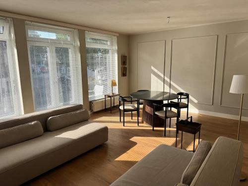 Arnhem Apartment | Spacious apartment with roof terrace and balcony