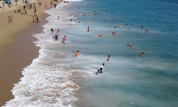 Netanya Apartment | Prime Central Beachfront Apartment with Relaxing Amenities