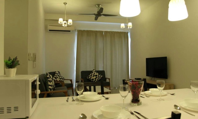 Kampung Sungai Kayu Ara Apartment | Modern Apartment with Wifi and Private Pool in PJ
