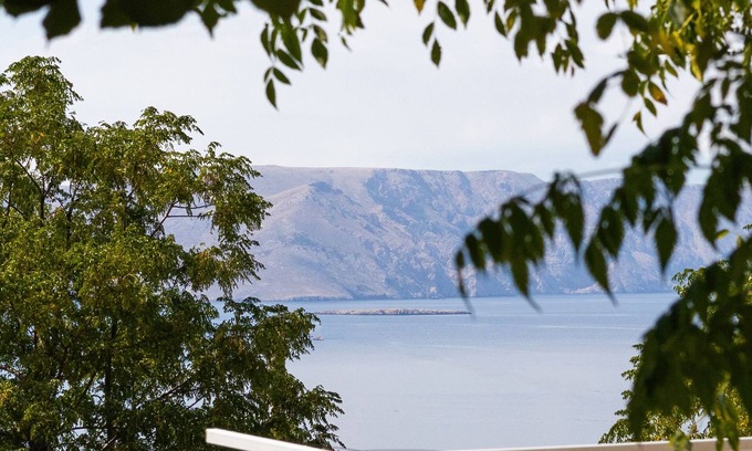 Senj Apartment | Seaside Apartment with Terrace and Panoramic Views