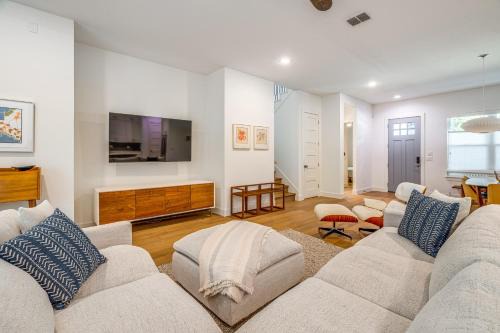 Bouldin House | Inviting Austin Retreat Steps from S Congress and Downtown