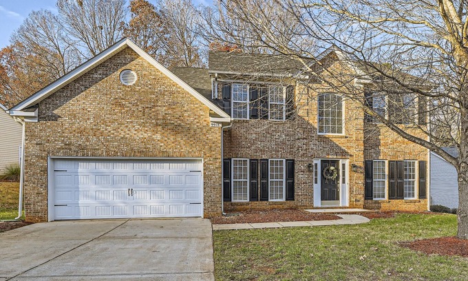 Provincetowne House | Discover a Cozy Ballantyne Home with Pet-Friendly Amenities