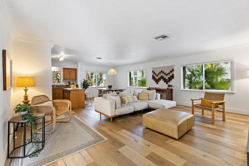 Hendricks and Venice Isles Apartment | Top-Rated Beach Apartment Steps from Las Olas Blvd