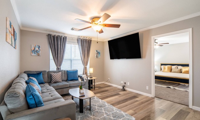 Round Rock House | Ideal Home Near Kalahari Resorts with Pool & Breakfast