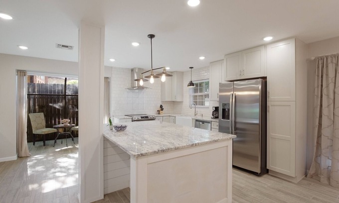 San Antonio House | Bright Home with Pool & Spa in Medical Center Area