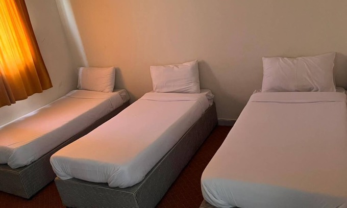 Medina Apartment | Spacious building with 56 bedrooms and AC, WiFi in fabulous Madinah