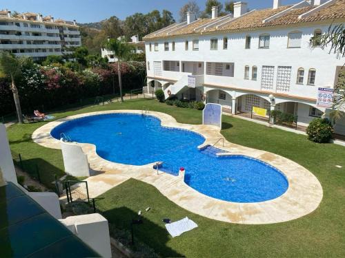 Calahonda Apartment | Family-Friendly Duplex Apartment with Pool Near Beach & Golf