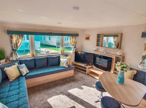 Grimsby House | Guest Rated 9.1: Family-Friendly Caravan at Thorpe Park