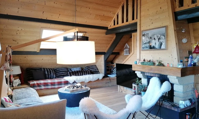 Pra Loup Ski Chalet | Cozy Chalet Pra-Loup: 3 Bedrooms for Up to 10 Guests