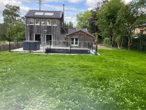Jalhay Ski Chalet | Inviting Chalet in Jalhay with Hot Tub and Pet Friendly