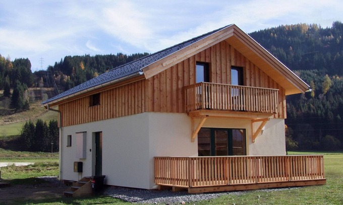 Murau Ski Chalet | Modern Chalet in Murau with Infrared Sauna and Kitchen