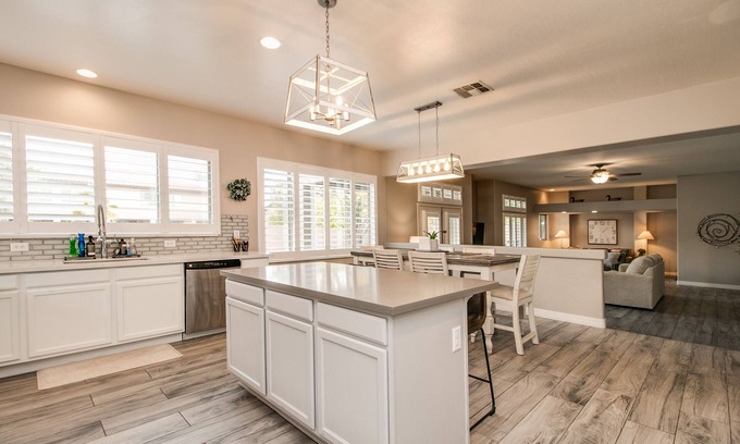 Chandler House | Top-Rated Chandler 5-Bedroom with Pool & Game Room