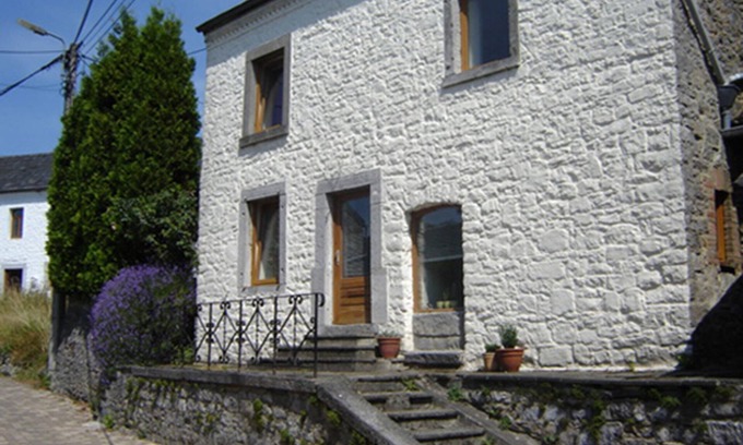 Hastiere-Lavaux House | Cozy 4-Person House with Pool, Fireplace, and Garden Retreat
