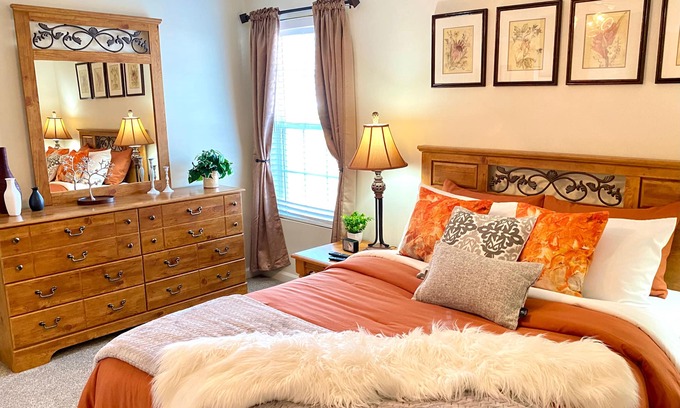 Winder House | Cozy Retreat with Pool & Kitchen in Prime Location