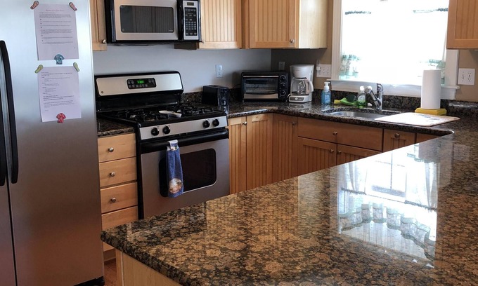 Cape May - Wildwood Condo | Beachside Condo with Kitchen, Child-Friendly & Top Rated 10/10