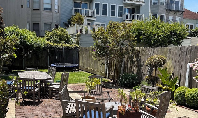 Cow Hollow Condo | Family-Friendly Condo with Hot Tub & Spacious Backyard