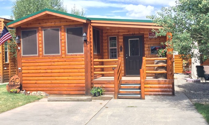 Breckenridge Ski Chalet | Exquisite Mountain Chalet at Tiger Run RV Resort