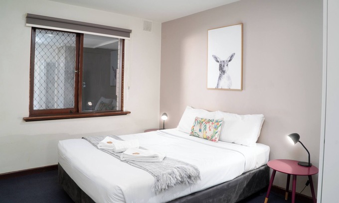 Rivervale Apartment | Cozy Self-Contained Apartment with Ocean View & Breakfast