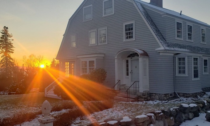 Castine House | Pet-Friendly Cottage in Castine - Guest Rated 9.8/10