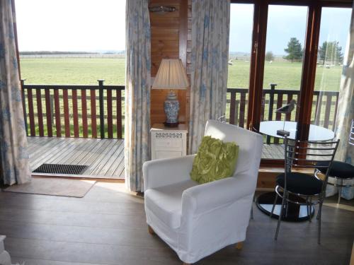 Romney Marsh House | Idyllic Cottage Retreat with Sauna & Breathtaking Views