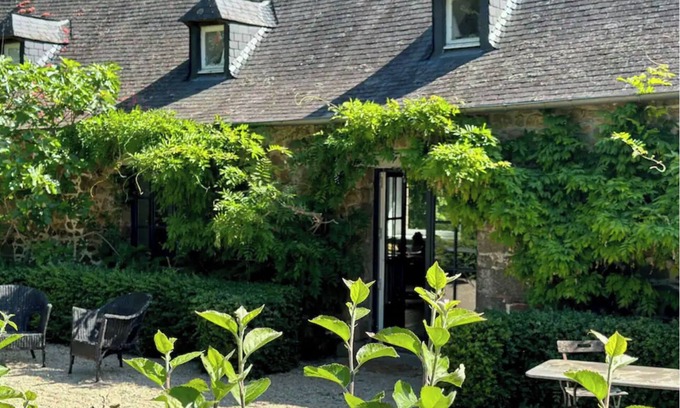 Juvigne Other | Spacious Country House nestled in Chateau Gardens