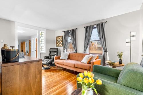 Plantsville House | Spacious Cozy 3 Bed 2 Bath