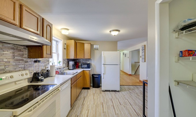 Cresco House | Guest Rated 10/10: Cresco Home with Pool Table & Deck