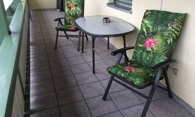 Bad Griesbach im Rottal Apartment | Spacious Vacation Apartment for 4 with Balconies & Kitchen