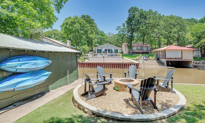 Gun Barrel City House | Inviting Texas Home with Deck & Cedar Creek Reservoir Access