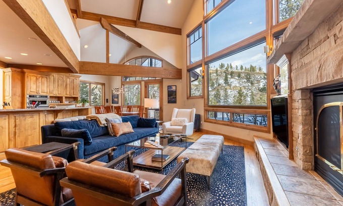 Elk Run House | Idyllic Mountain Retreat with Private Hot Tub & Spa