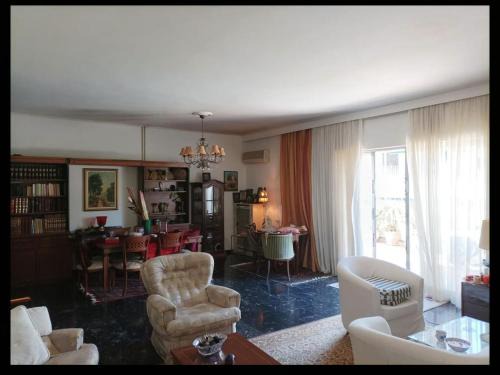 Kypseli House | Central Athens Double Room with Kitchen & Pet-Friendly Stay