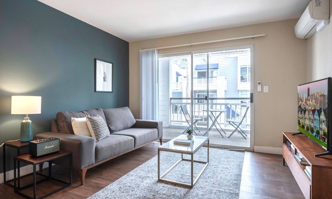 Old Mountain View Apartment | Modern DT Mountain View 2BR with Pool and Gym Access