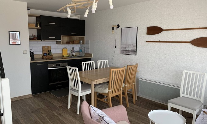 Fort-Mahon-Plage Apartment | Cozy 2-Bedroom Apartment in Fort-Mahon-Plage for Families