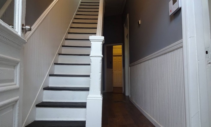 Crown Heights House | Stylish Duplex Retreat in Inviting Townhouse