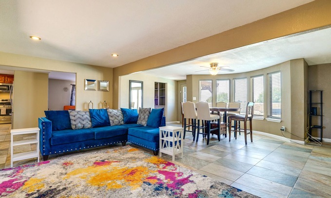 El Paso House | Cozy El Paso Retreat with Private Seasonal Pool & Spa