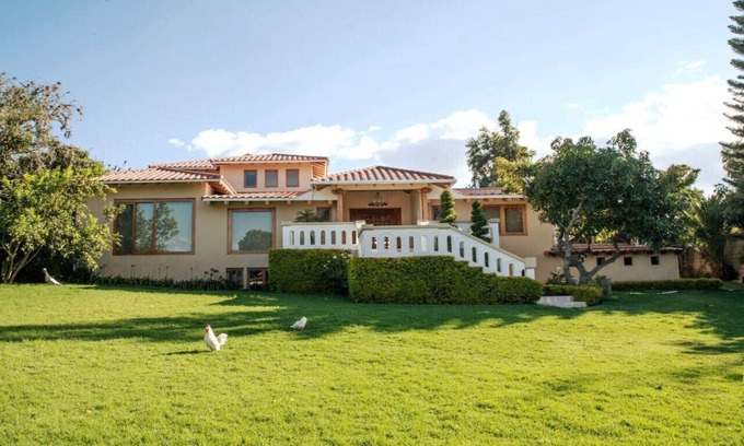 Guayllabamba House | Relaxing Retreat at 6D6B Colonial Country House Guayllabamba