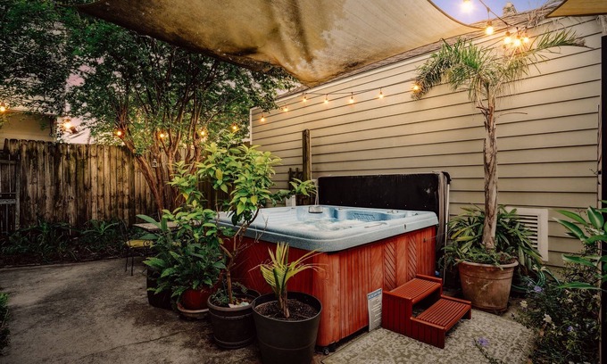 Milan Apartment | Relaxing Uptown Retreat with Hot Tub & Garden Oasis