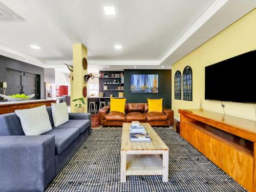 Three Anchor Bay Apartment | Family Retreat Steps from the Beach with Inverter Access
