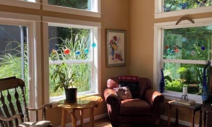 Yelm House | Family and Pet-Friendly Oasis with Spa in Yelm, WA
