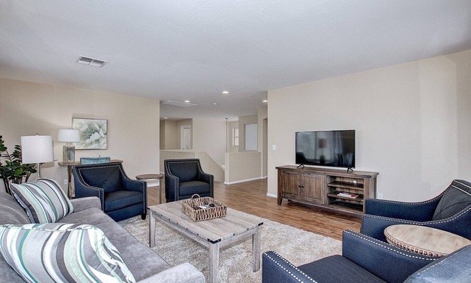 Power Ranch House | Guest Rated: 9.8! Family Getaway with Pool & Ocean View