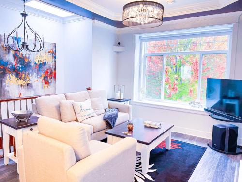 Renfrew-Collingwood House | Spacious Family Home in Vancouver