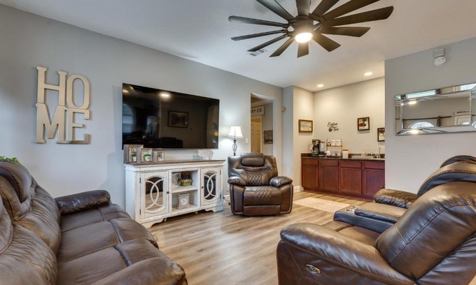 Encino Park House | Spacious Family Home with Patio in San Antonio!