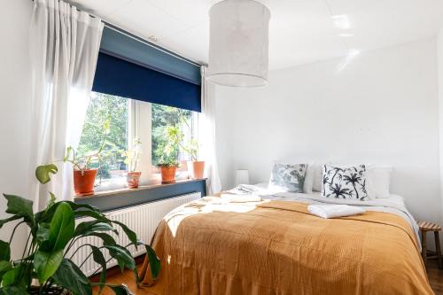 Tungelsta Villa | Spacious Family Home with Backyard