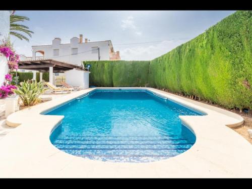 Almadrava Beach House | Beachside Bungalow with Pool, Wifi & Family-Friendly Amenities