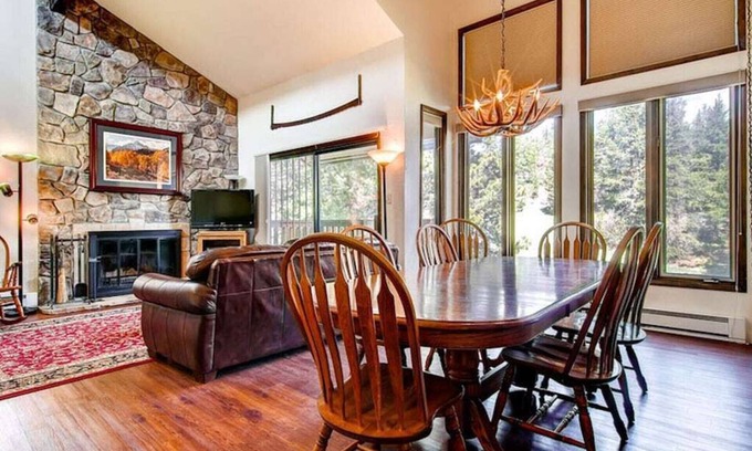 Four O'Clock Condo | Family Lodge Near Main St with Pool & 2 Cozy Fireplaces