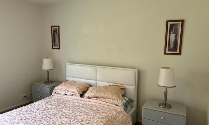 Narrabundah Apartment | Convenient One Bedroom Townhouse in Narrabundah
