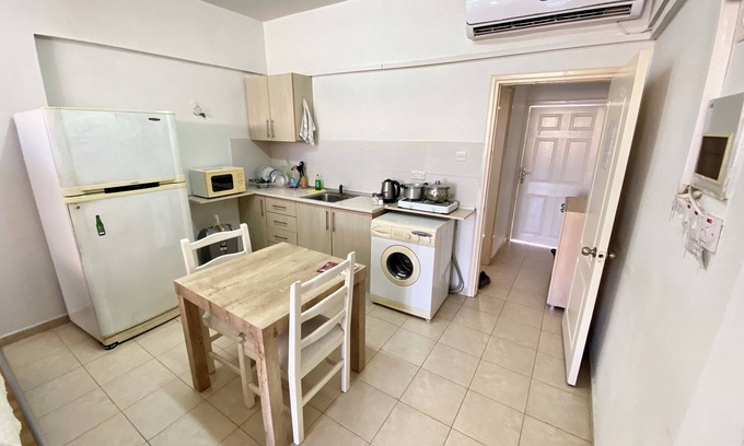 North Nicosia Apartment | Comfortable Flat in Prime Location with Pool & Breakfast