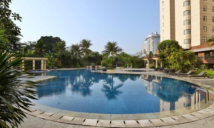 Semanggi Apartment | Cozy 2BR Apartment at Sudirman Tower with Pool Access